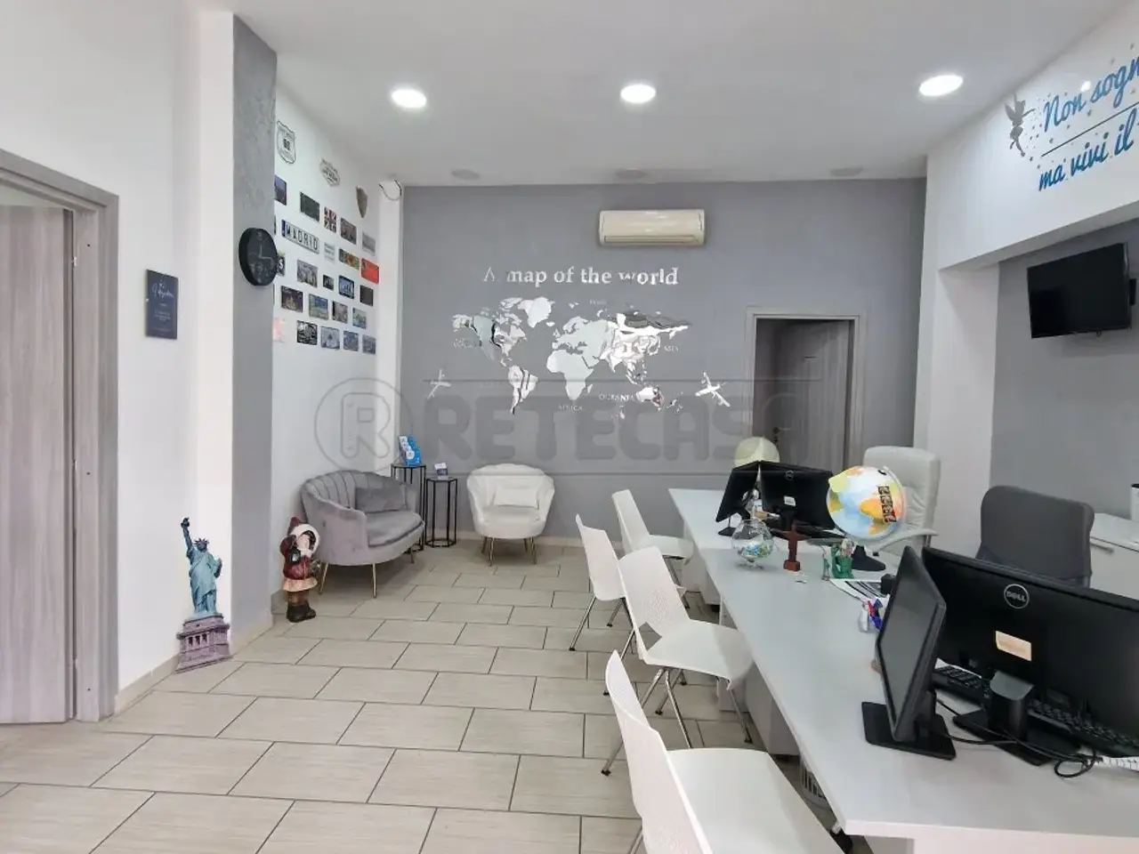 Palazzina commerciale in Via Udalrigo Masoni 65, Napoli, {3} - Foto 2