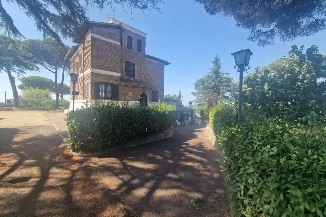 Villa in Via dei Garofani, Albano Laziale - Foto 1