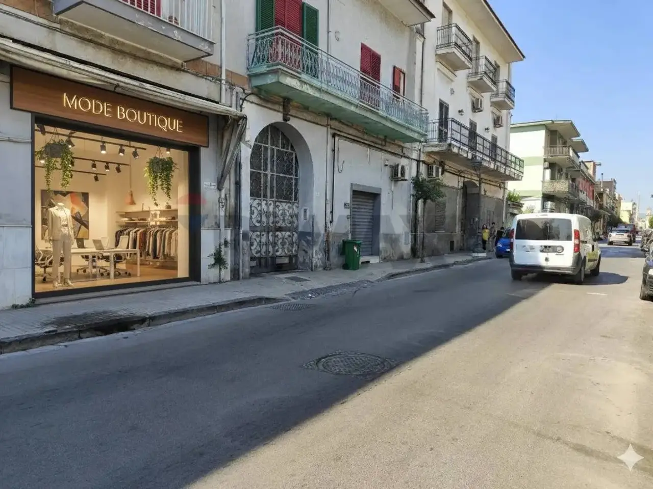 Negozio in Via Antonio Locatelli 76/78, Casavatore, {3} - Foto 1