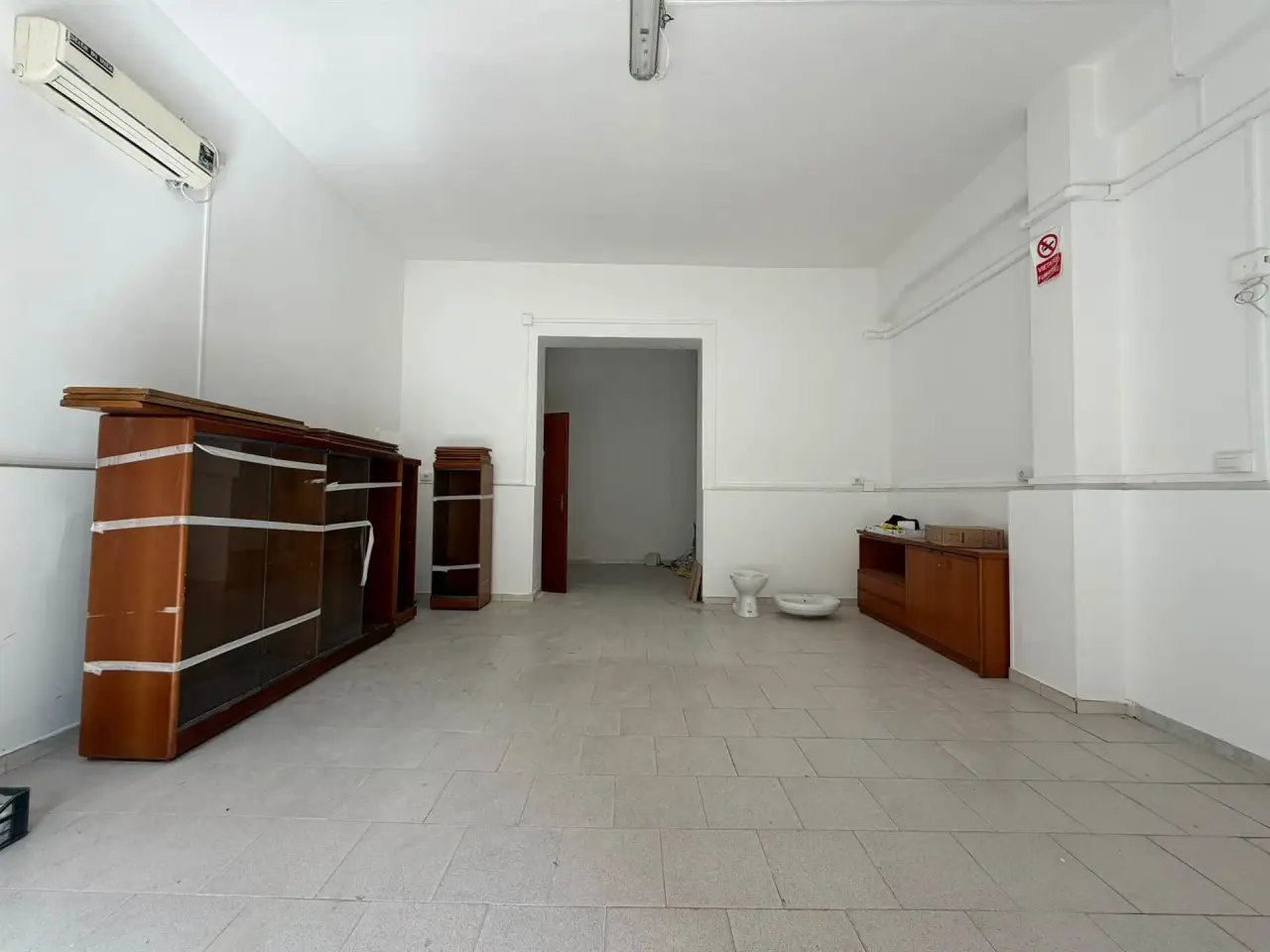 Magazzino in Via Bissolati, Battipaglia, {3} - Foto 2