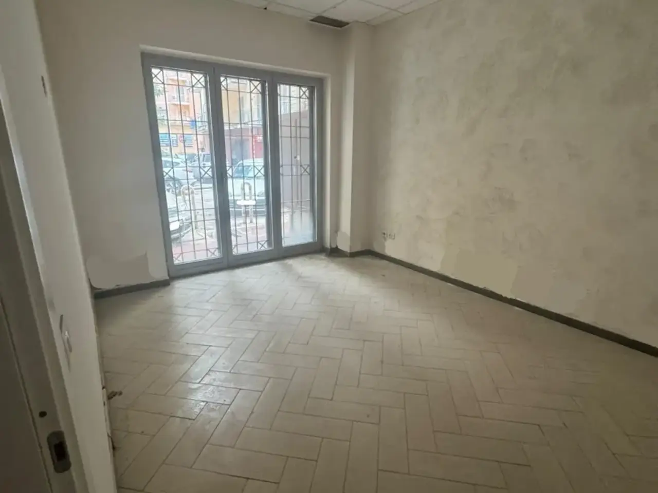 Ufficio in , Aversa, {3} - Foto 1