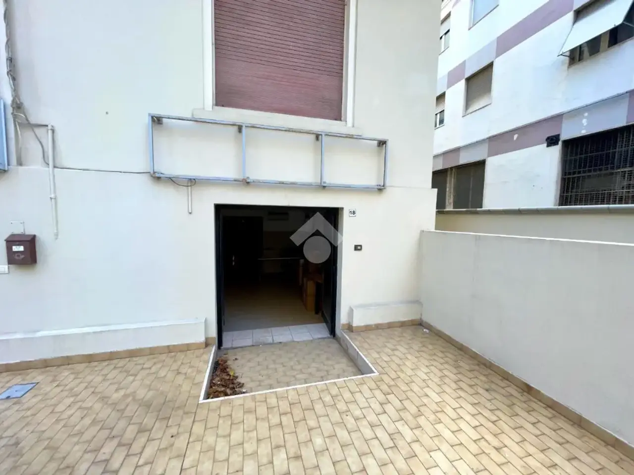 Negozio in Via Caduta del Forte 16, Pescara, {3} - Foto 1