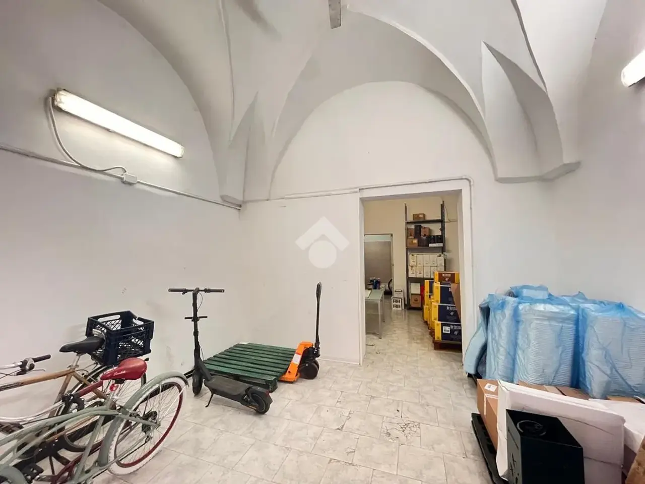 Negozio in Via Marco Pacuvio 28, Taranto, {3} - Foto 2