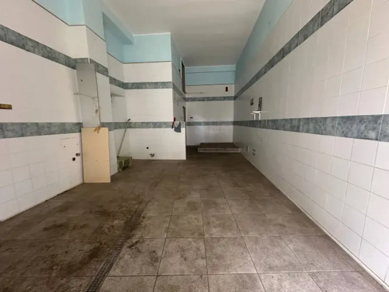 Negozio in Via Piave, Modugno, {3} - Foto 2