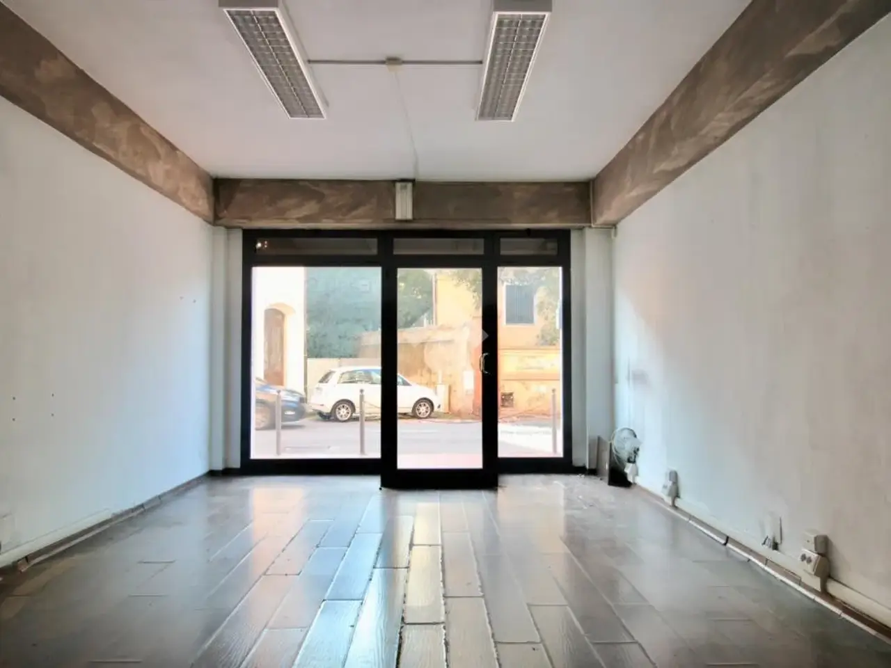 Negozio in Via S. Michele degli Scalzi, Pisa, {3} - Foto 2