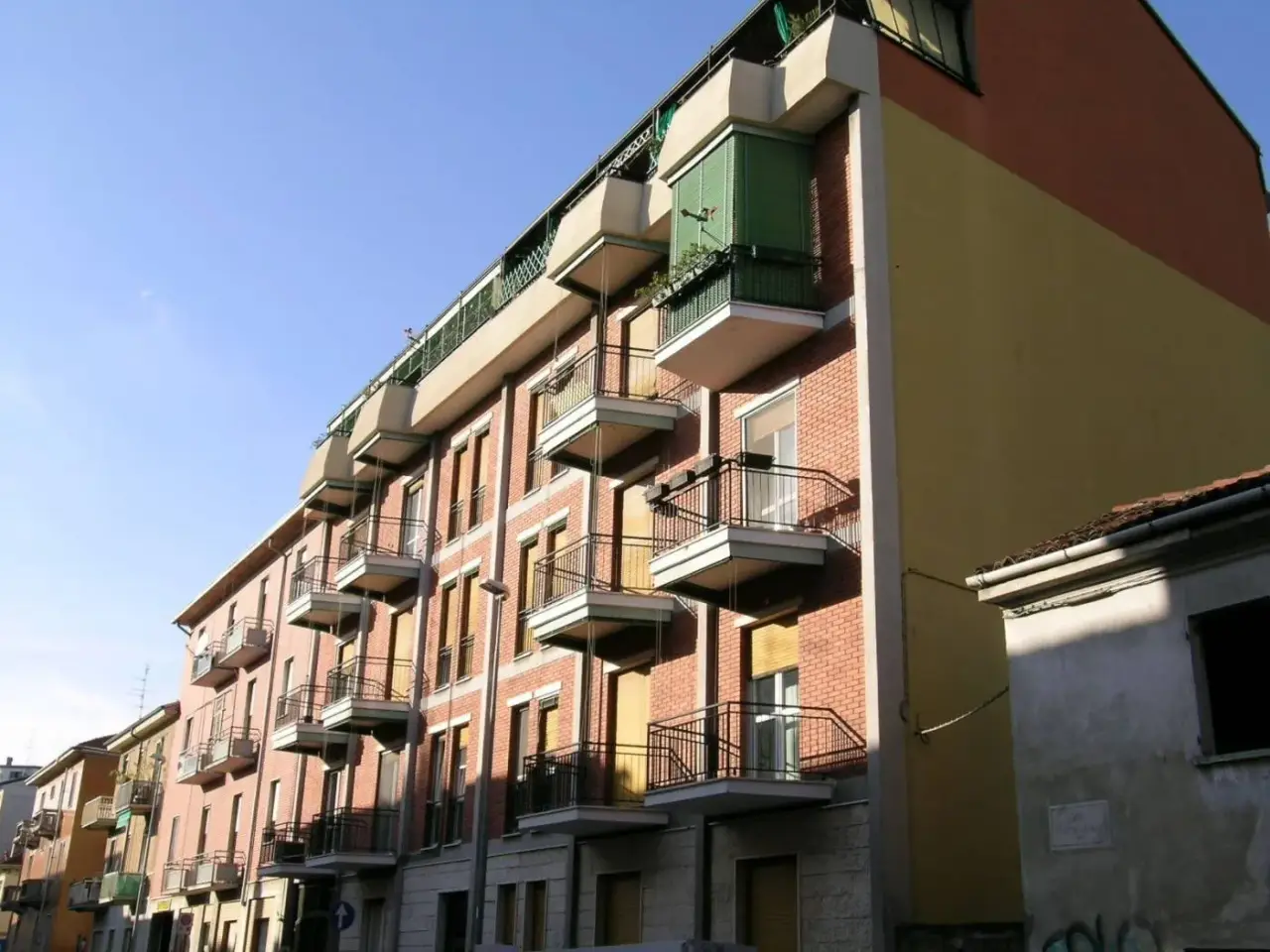 Parcheggio chiuso in Via Cernaia, Novara, {3} - Foto 1