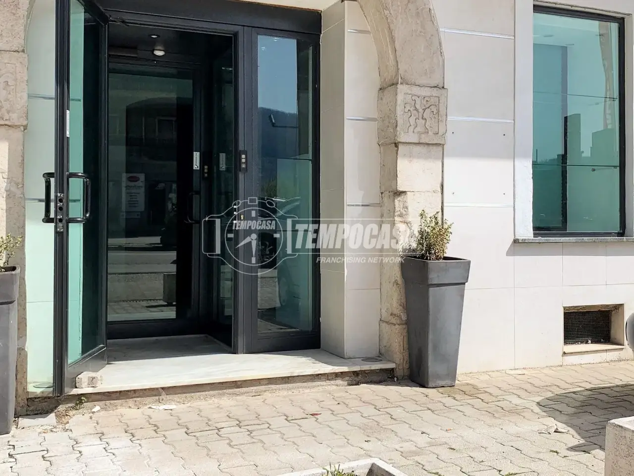 Negozio in Via Nazionale, Mercogliano, {3} - Foto 1