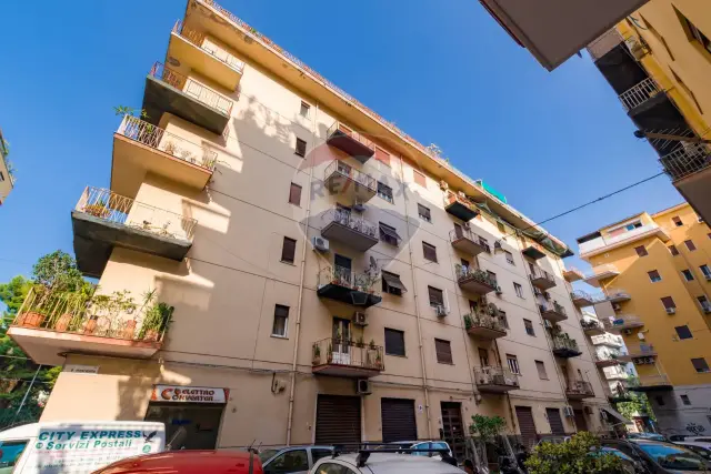 Appartamento in Via Pietro Moscatello 25, Palermo - Foto 1