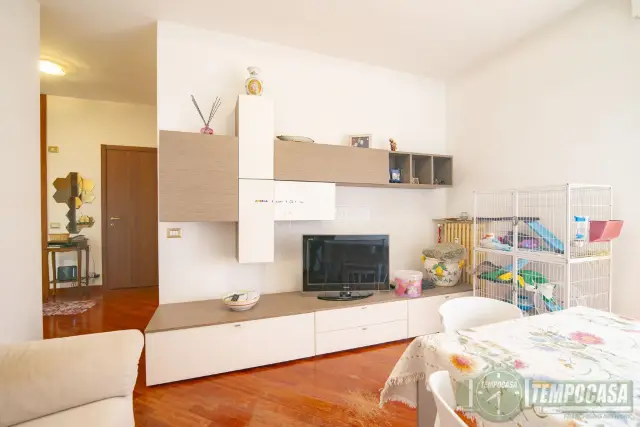 Zweizimmerwohnung in Via Felice Cavallotti 126, Monza - Foto 1