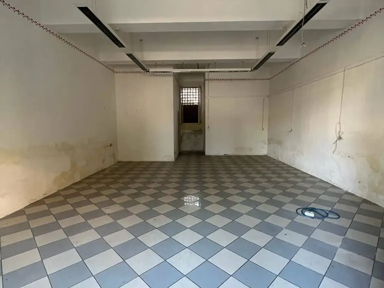 Locale commerciale in Via II Giugno, 33/a, Certaldo, Firenze, Certaldo, {3} - Foto 2