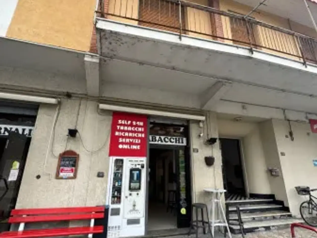 Tabaccheria in Via Piave, Varazze, {3} - Foto 1