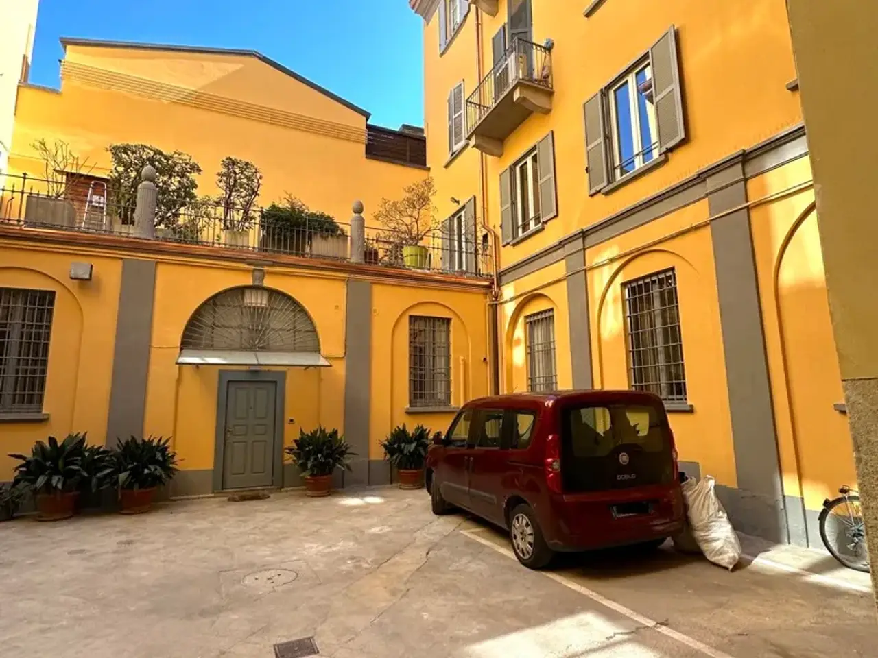 Ufficio in Via Pace 23, Milano, {3} - Foto 1