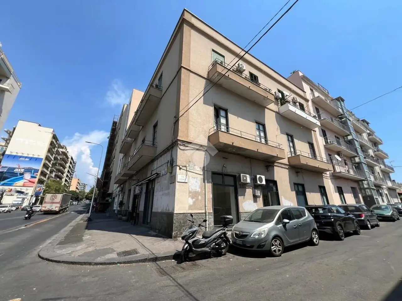 Negozio in Negozio Viale Vittorio Veneto 64, Catania, {3} - Foto 2