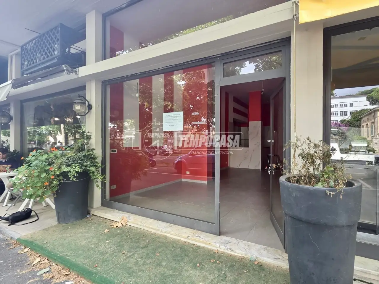 Negozio in Viale Stazione 44, Massa, {3} - Foto 2