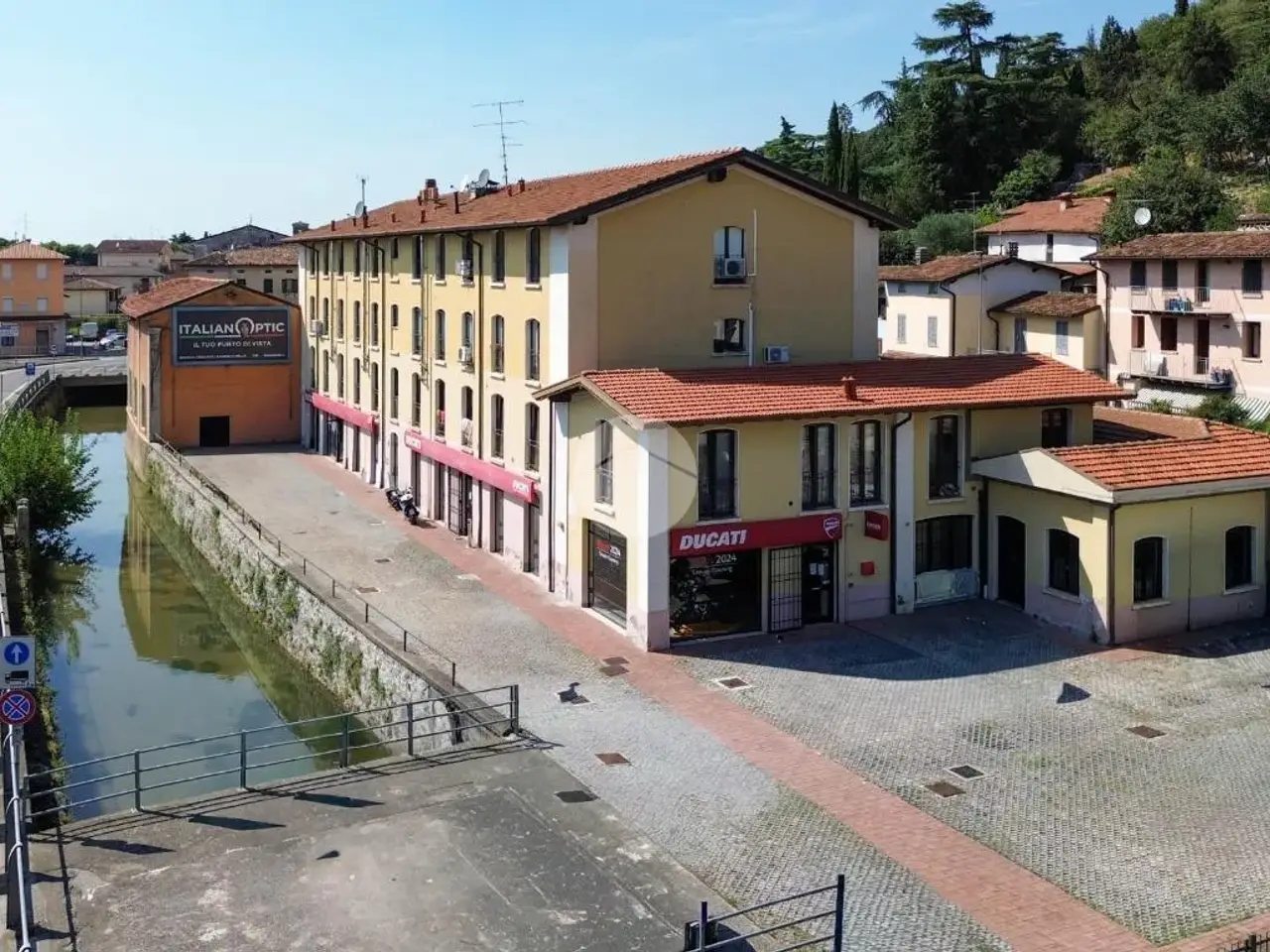 Negozio in Via Sant'Orsola 22, Brescia, {3} - Foto 1