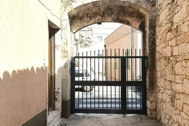 insertion image
