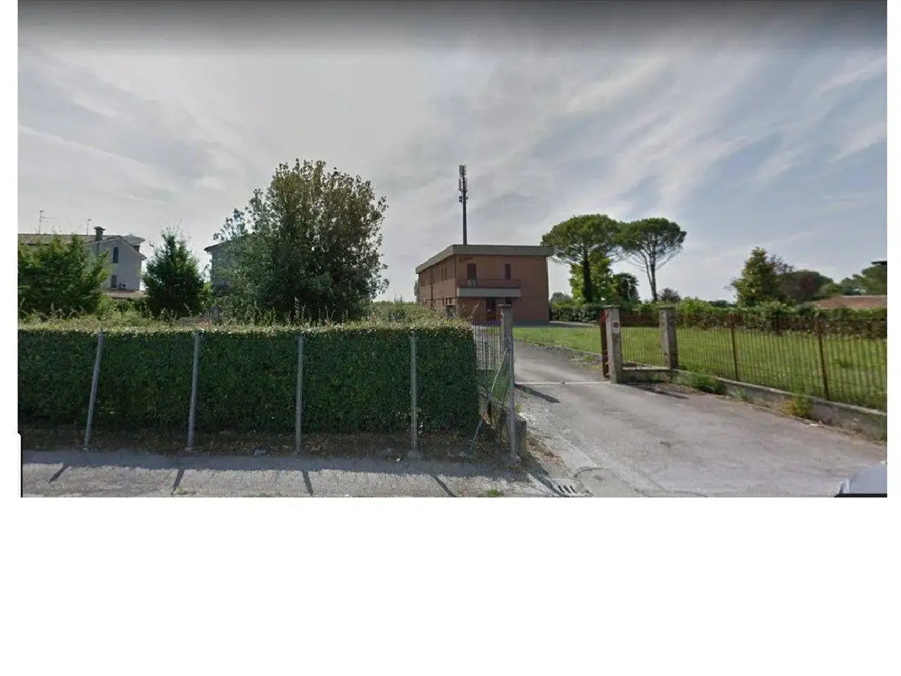 Palazzina commerciale in Via Chiesuola, Russi, {3} - Foto 1