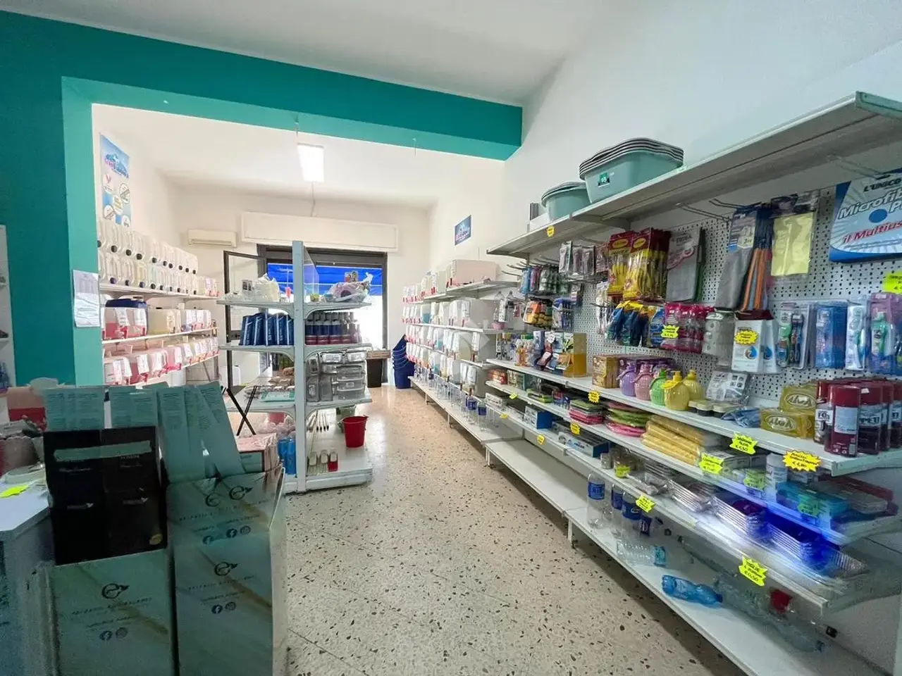 Negozio in Via Aloisio Juvara 47, Palermo, {3} - Foto 1