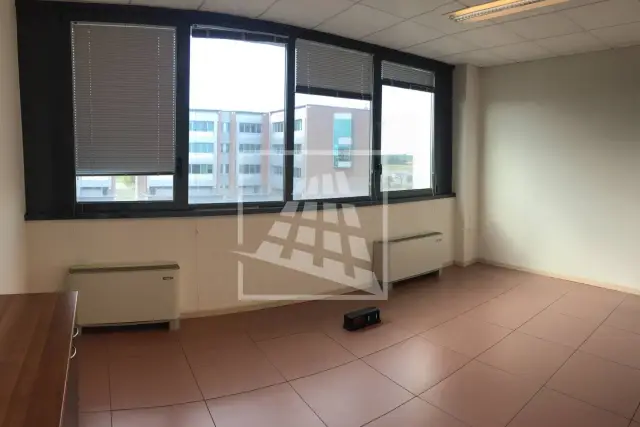 insertion image
