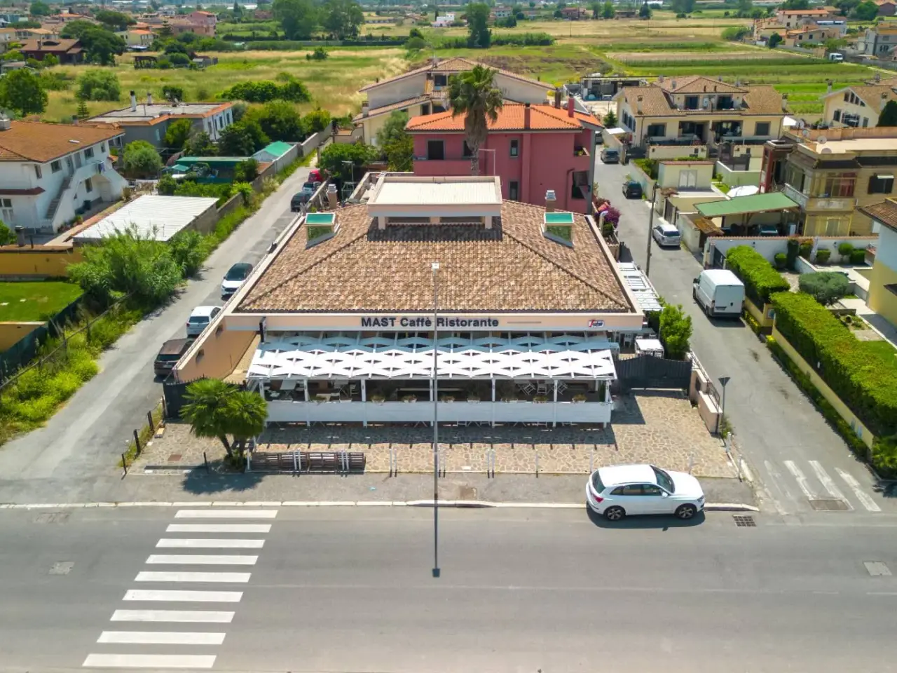 Esercizio commerciale in Via Trincea delle Frasche 65, Fiumicino, {3} - Foto 2
