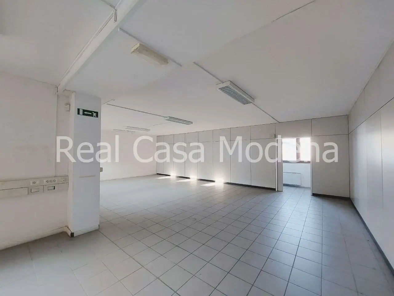 Ufficio in Via Emilia Est, Modena, {3} - Foto 1
