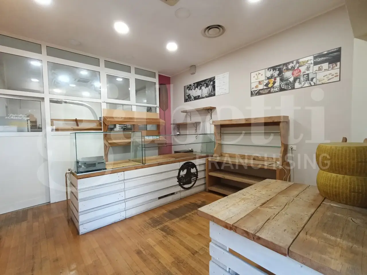 Negozio in Via Santa Barbara 36, Nettuno, {3} - Foto 2