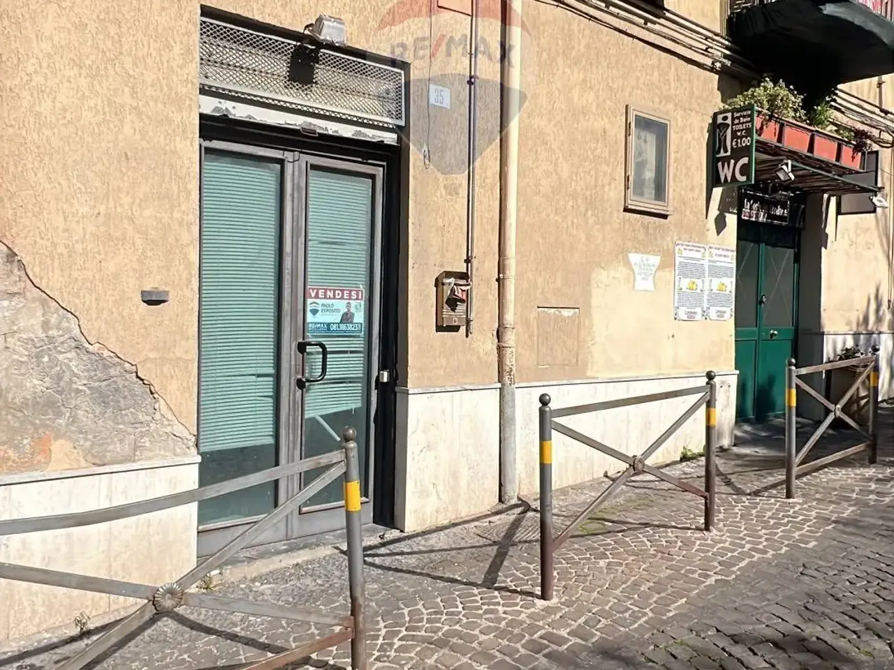 Negozio in Via Annibale Caccavello 35, Napoli, {3} - Foto 2
