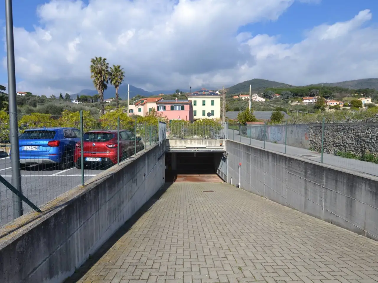 Negozio in Via S. Isidoro, Loano, {3} - Foto 1