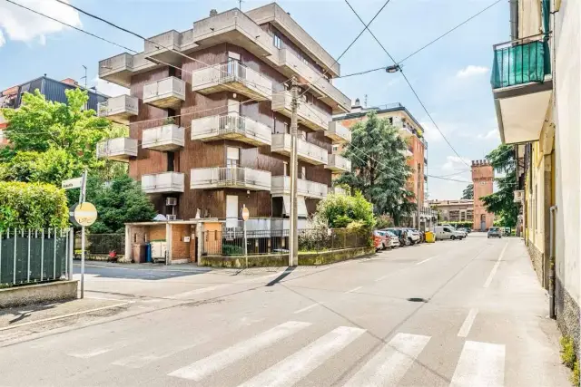 Vierzimmerwohnung in Via Assunta, 11, Paderno Dugnano - Foto 1