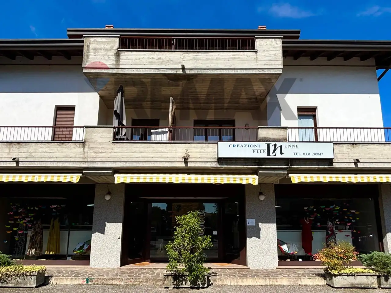 Esercizio commerciale in , Cassano Magnago, {3} - Foto 1