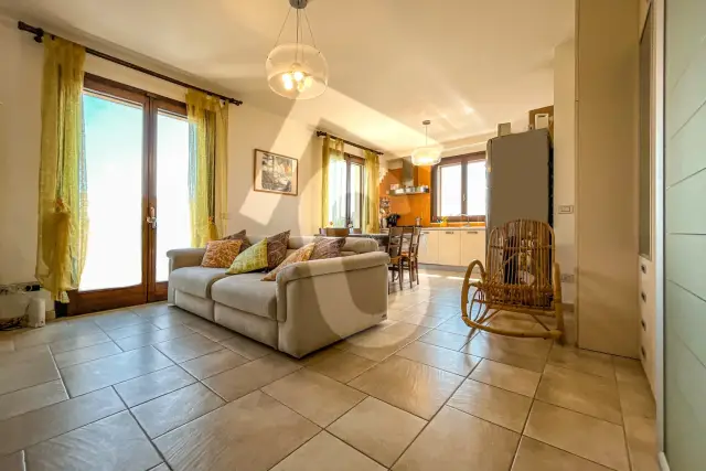 4-room flat, Castelbellino - Photo 1