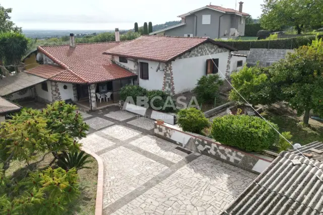 Villa in Via Colle dei Marmi, Velletri - Foto 1