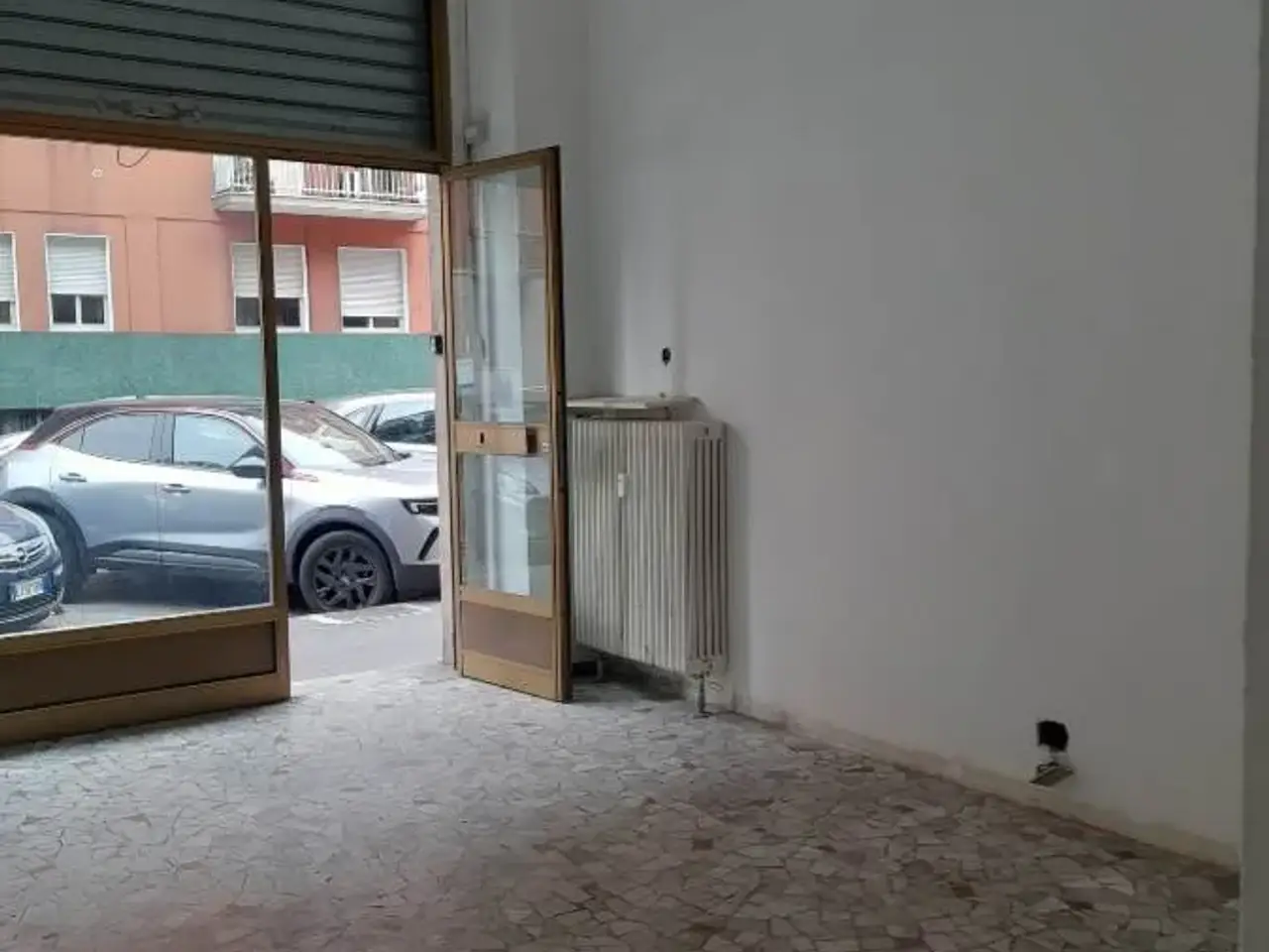 Negozio in Via Sebino, Milano, {3} - Foto 1