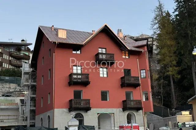 Trilocale in Via Roma, Cortina d'Ampezzo - Foto 1