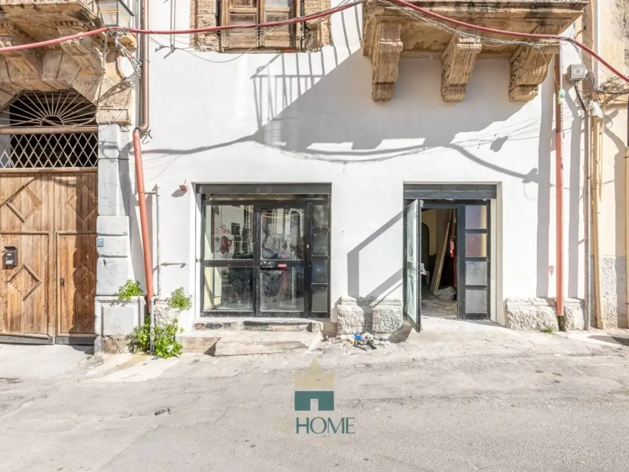 Locale commerciale in Piazzetta delle Vergini 9a, Palermo, {3} - Foto 1