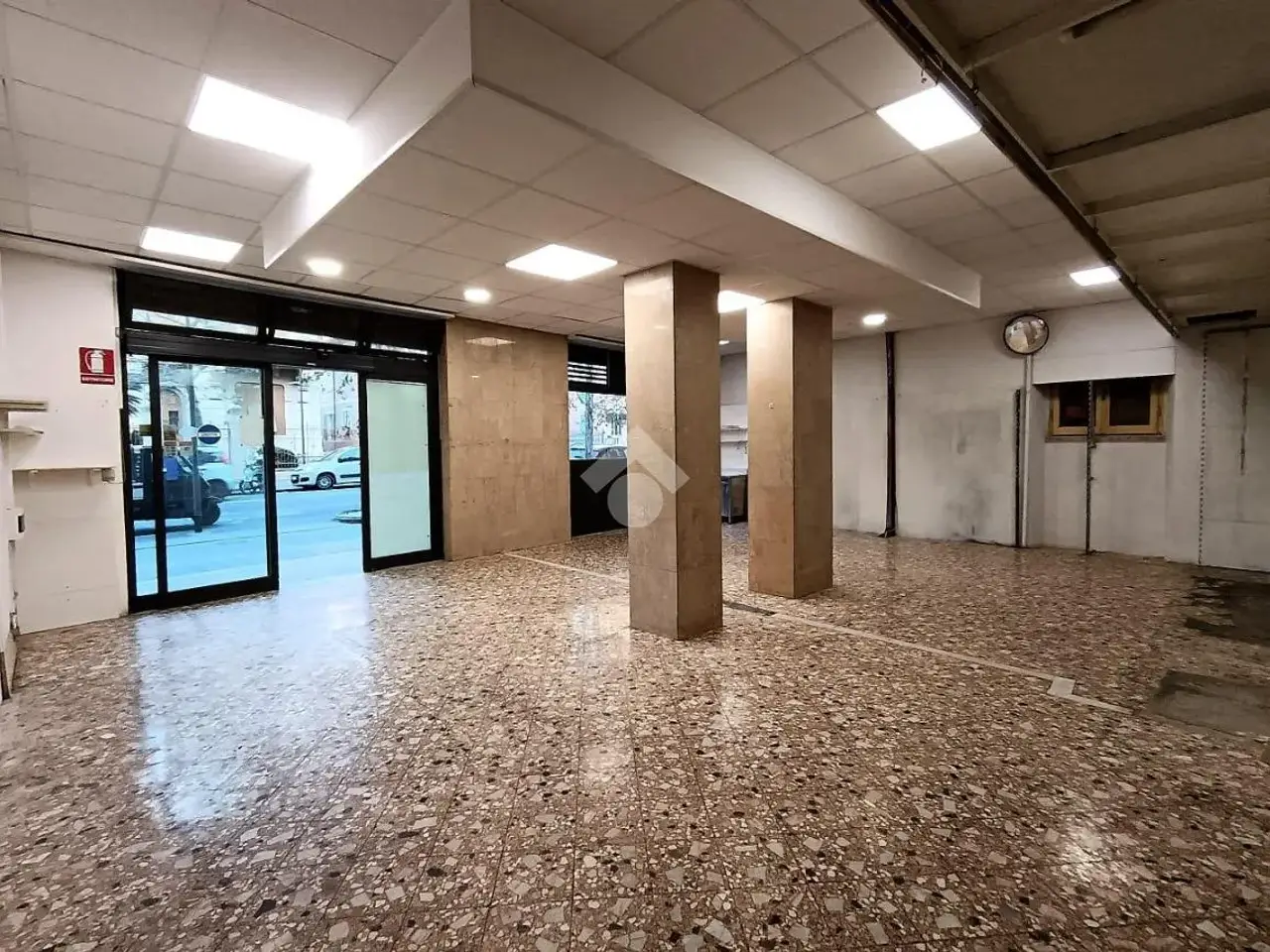 Negozio in Corso Buenos Aires, Chiavari, {3} - Foto 1