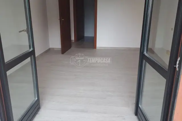 2-room flat in Via Enrico De Nicola 4, Lainate - Photo 1