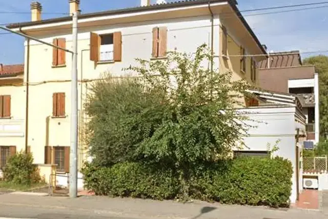 3-room flat in Via Emilia Ponente, Bologna - Photo 1