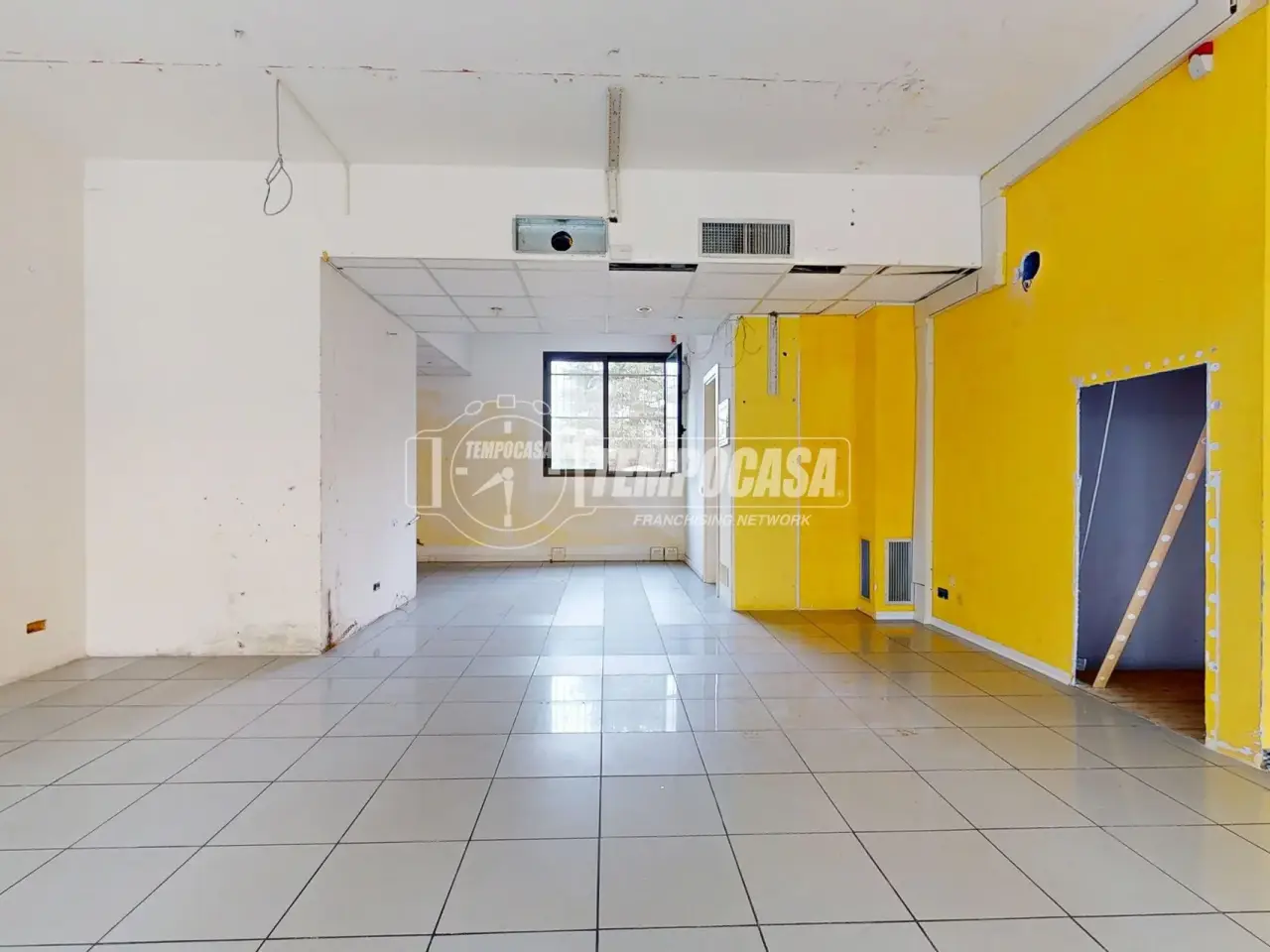 Negozio in Via IV Novembre, Castelletto 33/d, Valsamoggia, {3} - Foto 2