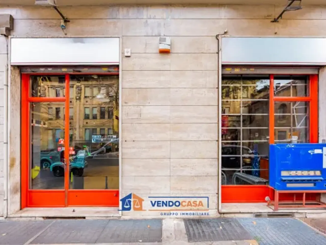 Negozio in Via Paolo Braccini 85, Torino, {3} - Foto 1