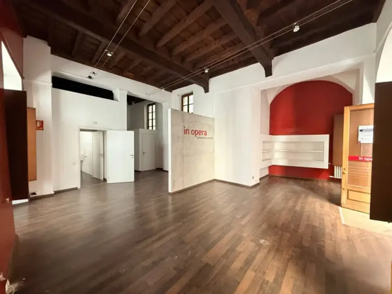 Negozio in Via delle Orfane 30d, Torino, {3} - Foto 1