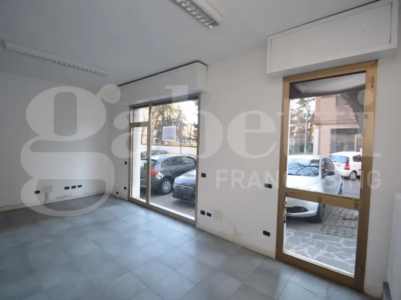 Negozio in Via Morselli 117, Modena, {3} - Foto 1