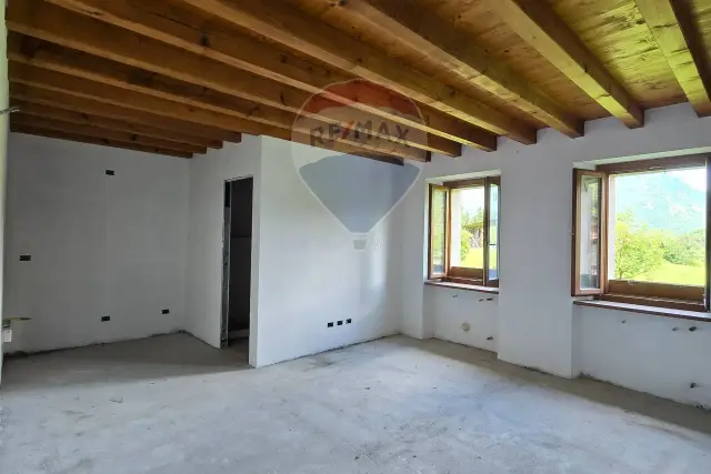 One-room flat in Via Centro, Zogno - Photo 1