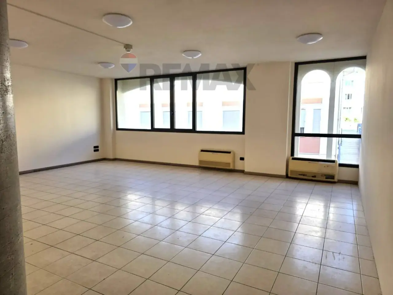Ufficio in Viale Giuseppe Mazzini 13, Valdobbiadene, {3} - Foto 2