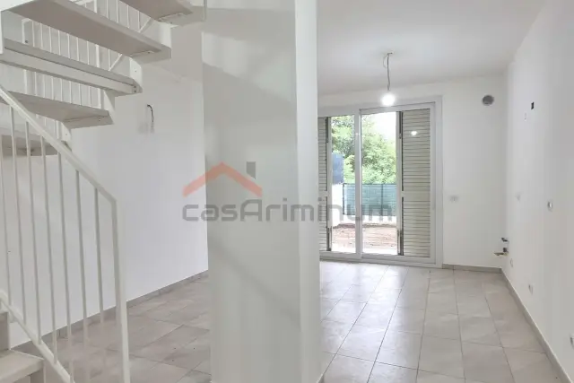 Terraced house in Sp42, Montescudo-Monte Colombo - Photo 1