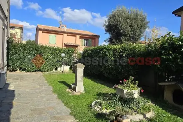Casa indipendente in vendita, Case Nuove di Ceciliano , Arezzo - Foto 1