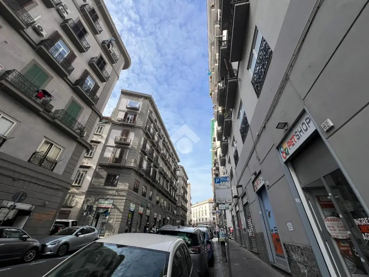 Negozio in Via Pietro Colletta 86, Napoli, {3} - Foto 1