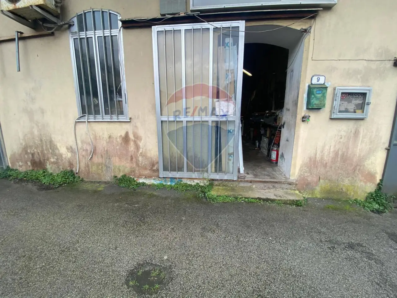 Esercizio commerciale in Ponte Vexina 9, Recco, {3} - Foto 2