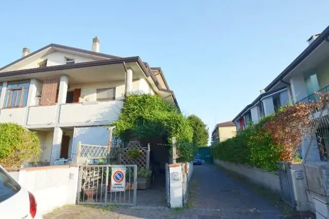 Mansion in Via Aquileia, Comacchio - Photo 1