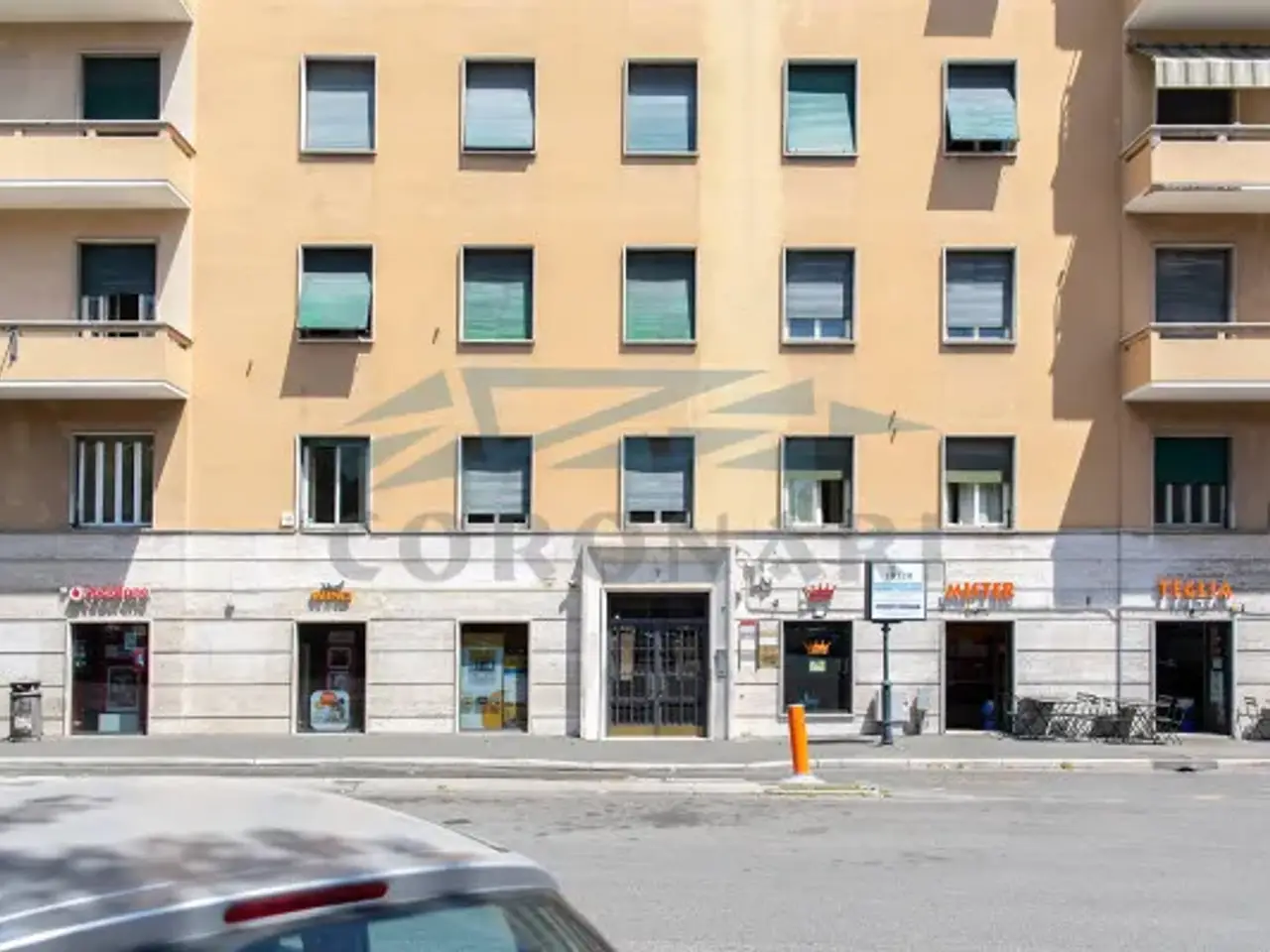 Negozio in Piazza Vescovio, Roma, {3} - Foto 2